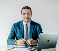 agente MICHELE BONAVENTURA - B STUDIO IMMOBILIARE S.R.L. 
