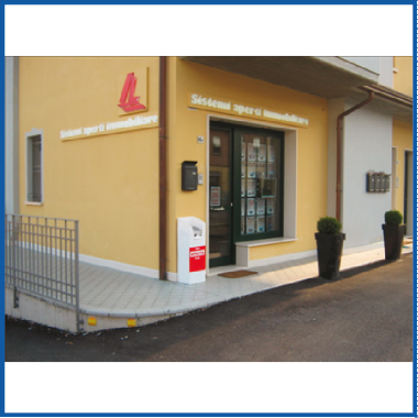agente SISTEMI APERTI IMMOBILIARE S.A.S. DI VECCHI SIMONA & C.